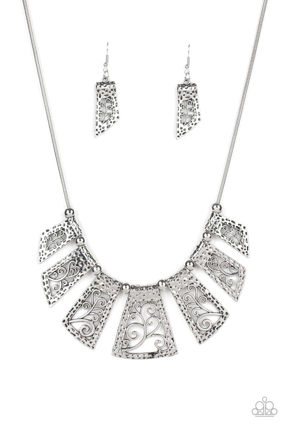 Vintage Vineyard - Silver - Paparazzi