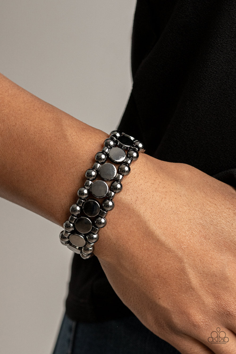 Metro Magnetism - Black - Paparazzi